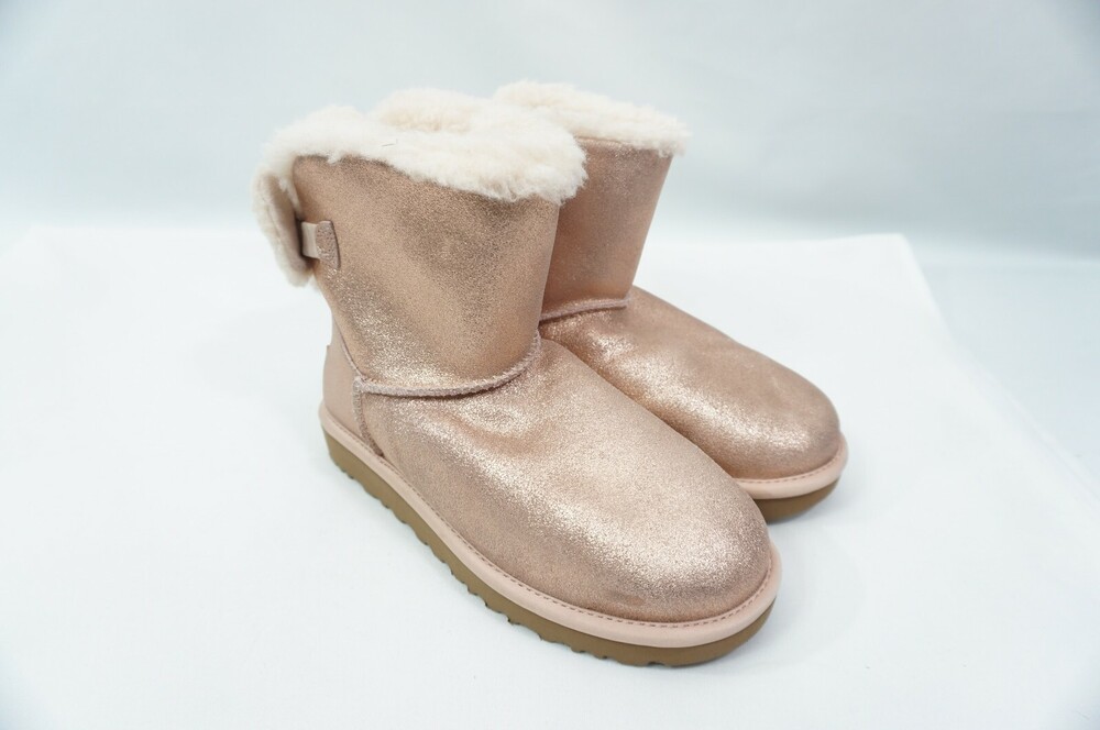 UGG ARIELLE SPARKLE SHEEPSKIN BOOTS 1112090 Used Women 6 Rose gold pink Shearlin